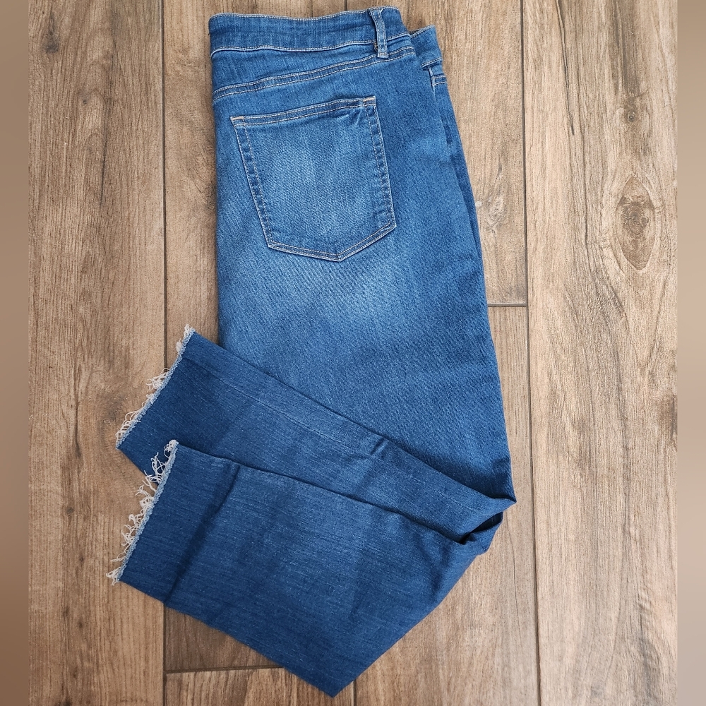 LOFT Women's Skinny Jeans in Medium Blue